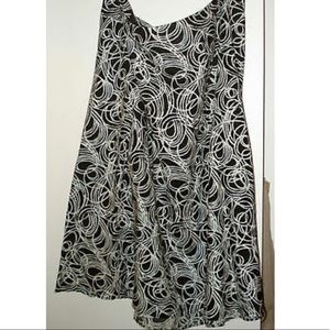 Beautiful Talbots plus size skirt.      (C)